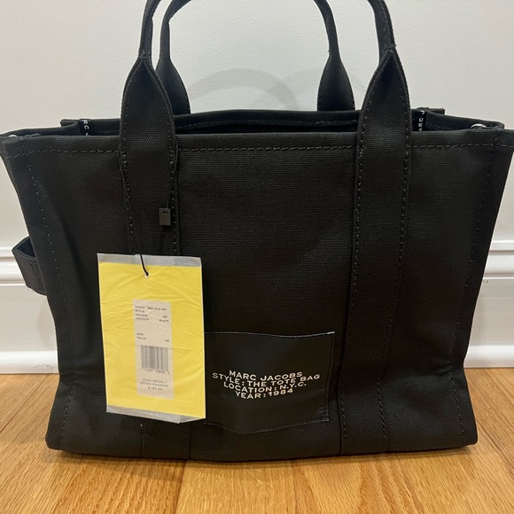 NWT Marc Jacobs medium size canvas tote bag - Picture 2 of 4